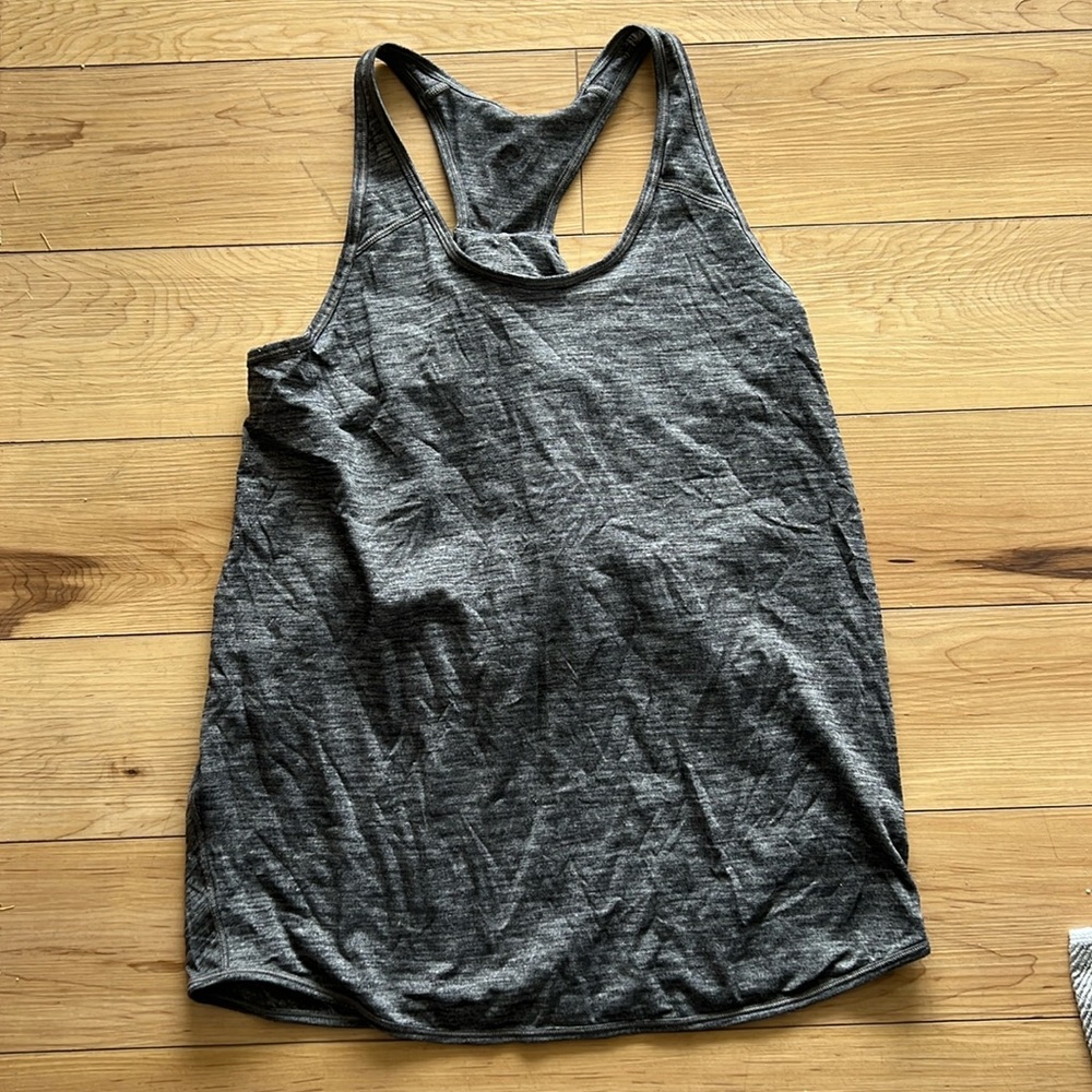 Lululemon athletic swing tank top size 6